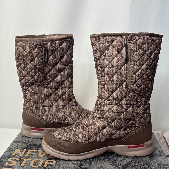 The North Face Brown Quilted Winter Boots - Picture 13 of 15